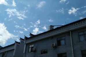 Exterior detail - Tiantangzhai Mountain Movie Hotel (Jinzhai)