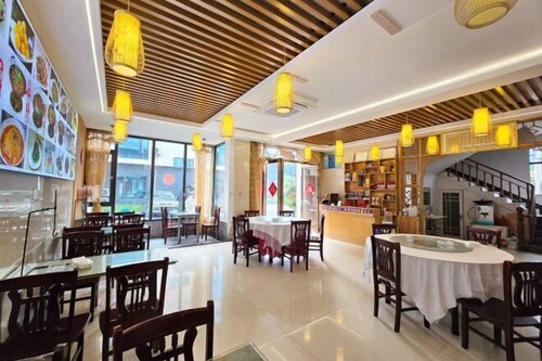 Tiantangzhai Mountain Movie Hotel