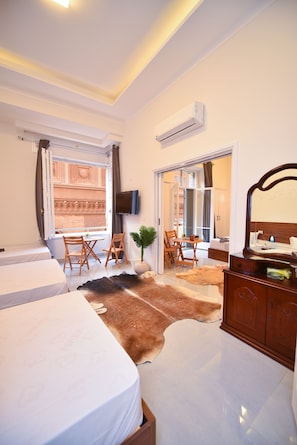 Suíte superior, 2 quartos, sacada, vista para a cidade | 2 quartos, roupas de cama de algodão egípcio, roupas de cama premium