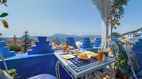 Free daily local cuisine breakfast