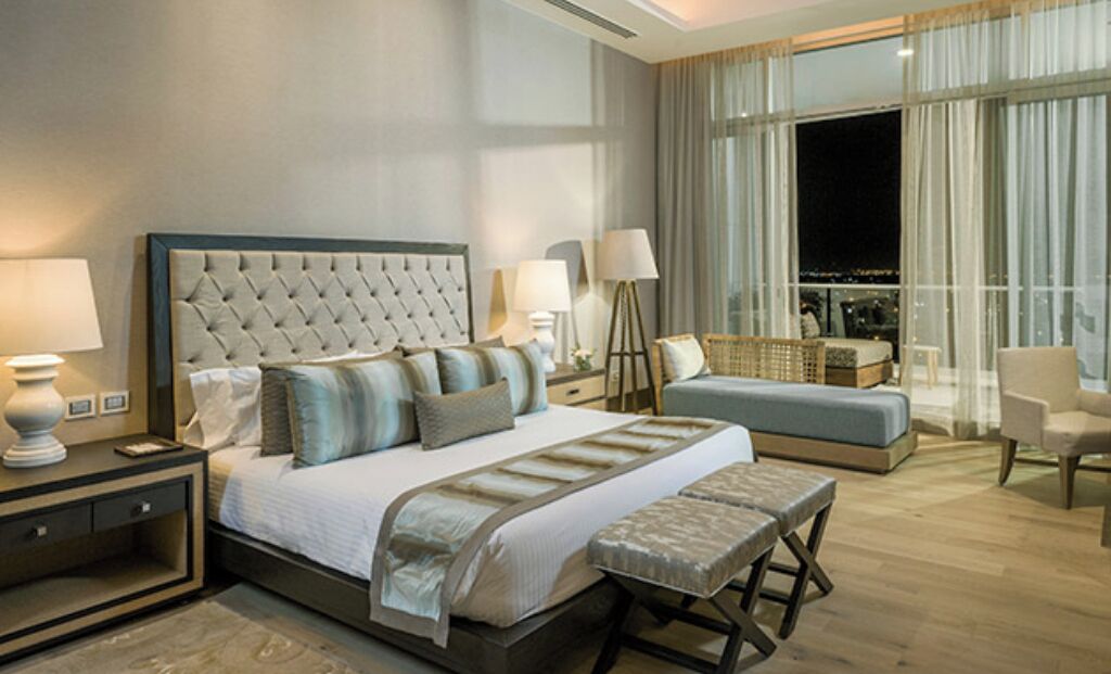 4 chambres, fer et planche à repasser, Wi-Fi, draps fournis