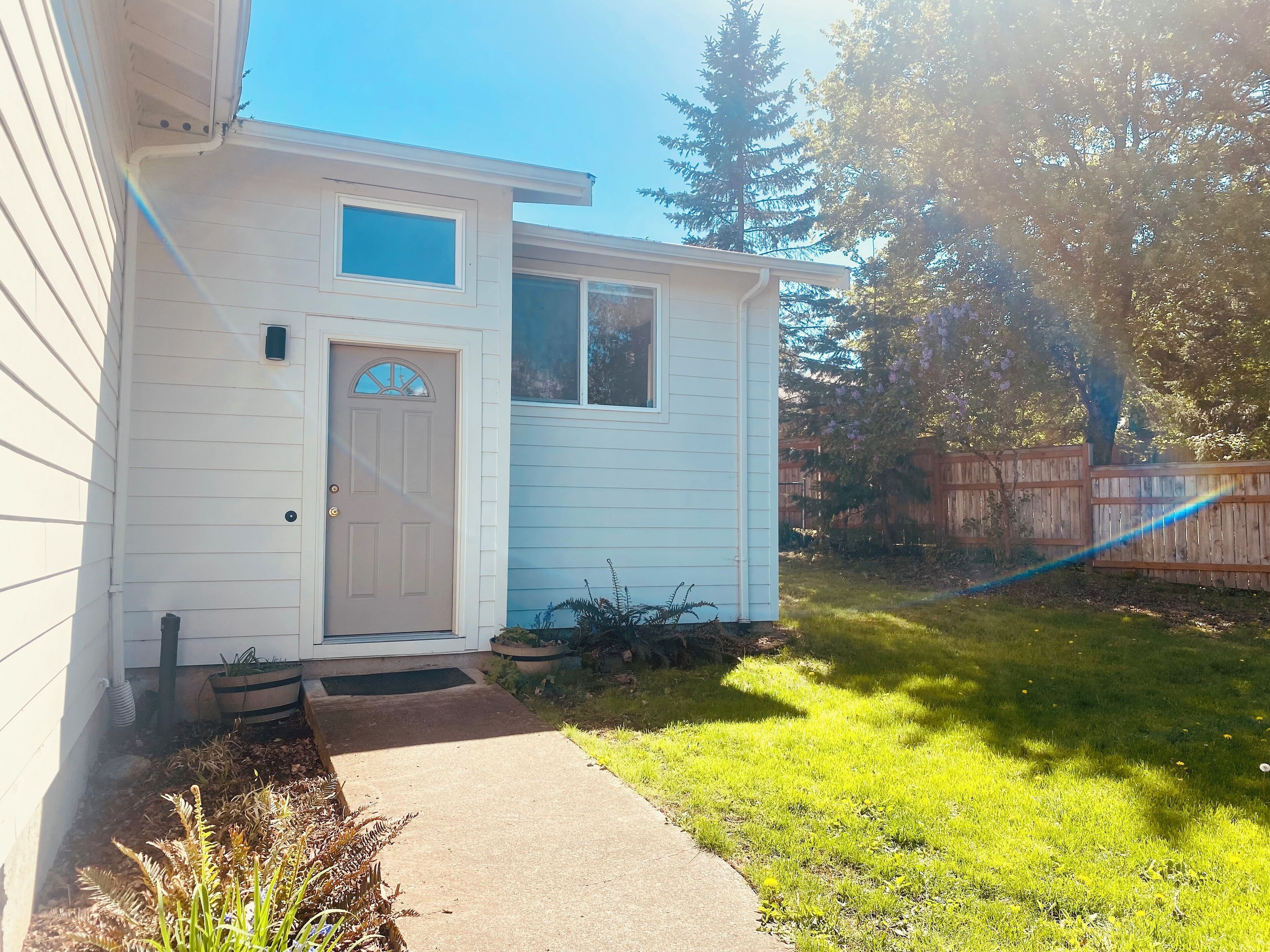 The Nest on Hawthorne- Charming 2BR in Fairhaven