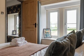 4 habitaciones, tabla de planchar con plancha y wifi gratis