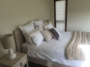 3 chambres, fer et planche à repasser, Wi-Fi, literie fournie