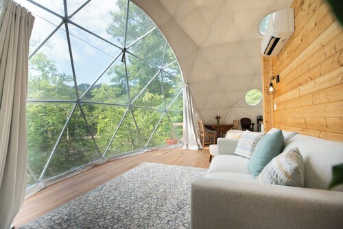 Cozy Glamping Dome on the Greenbrier River 