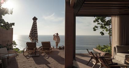 Rosa Morada Luxury and Private Beach