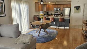 Smart TV, offices, printers