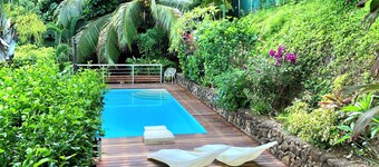 Mihimana apartment, a very quiet place with pool next to Papeete