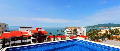 Piscine extérieure, piscine chauffée