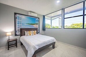 18 bedrooms, in-room safe, free WiFi, bed sheets