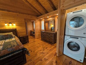 3 bedrooms, iron/ironing board, travel cot, free WiFi