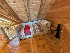 3 soverom, strykejern/-brett, reiseseng for barn og wi-fi (inkludert)