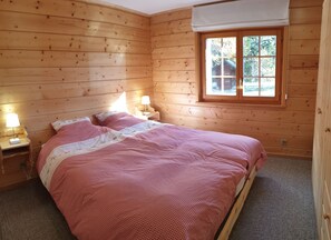 4 camere, ferro/asse da stiro, accesso a Internet