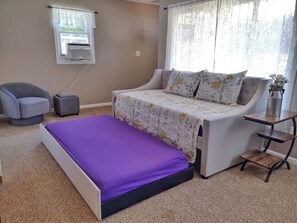 1 chambre, fer et planche à repasser, Wi-Fi, literie fournie