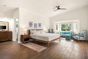 3 bedrooms, desk, iron/ironing board, free WiFi