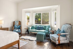 3 soverom, skrivebord, strykejern/-brett og wi-fi (inkludert)