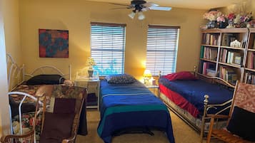 2 bedrooms, iron/ironing board, free WiFi, bed sheets