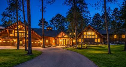 Loft Guest House w/ Private Dock & River Views