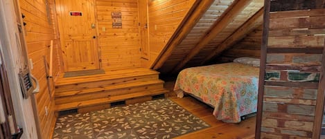 2 habitaciones, tabla de planchar con plancha y cuna de viaje