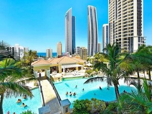 Indoor pool - Amazing Panoramic Views Surfers (Surfers Paradise)
