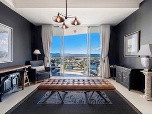 Fernseher, Videospiele, Arbeitsbereiche