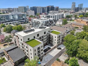 Exterior - Luxury Music Row Condo – Quiet Retreat Near Vanderbilt and Minutes to Broadway (Nashville)