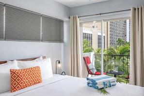 2 bedrooms, iron/ironing board, free WiFi, bed sheets - Kuhio at Waikiki 2BR/2BA Condo Near Beach + Parking (Honolulu)