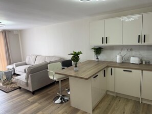 Interior - Seaview Apartment in Cobh (Cobh)