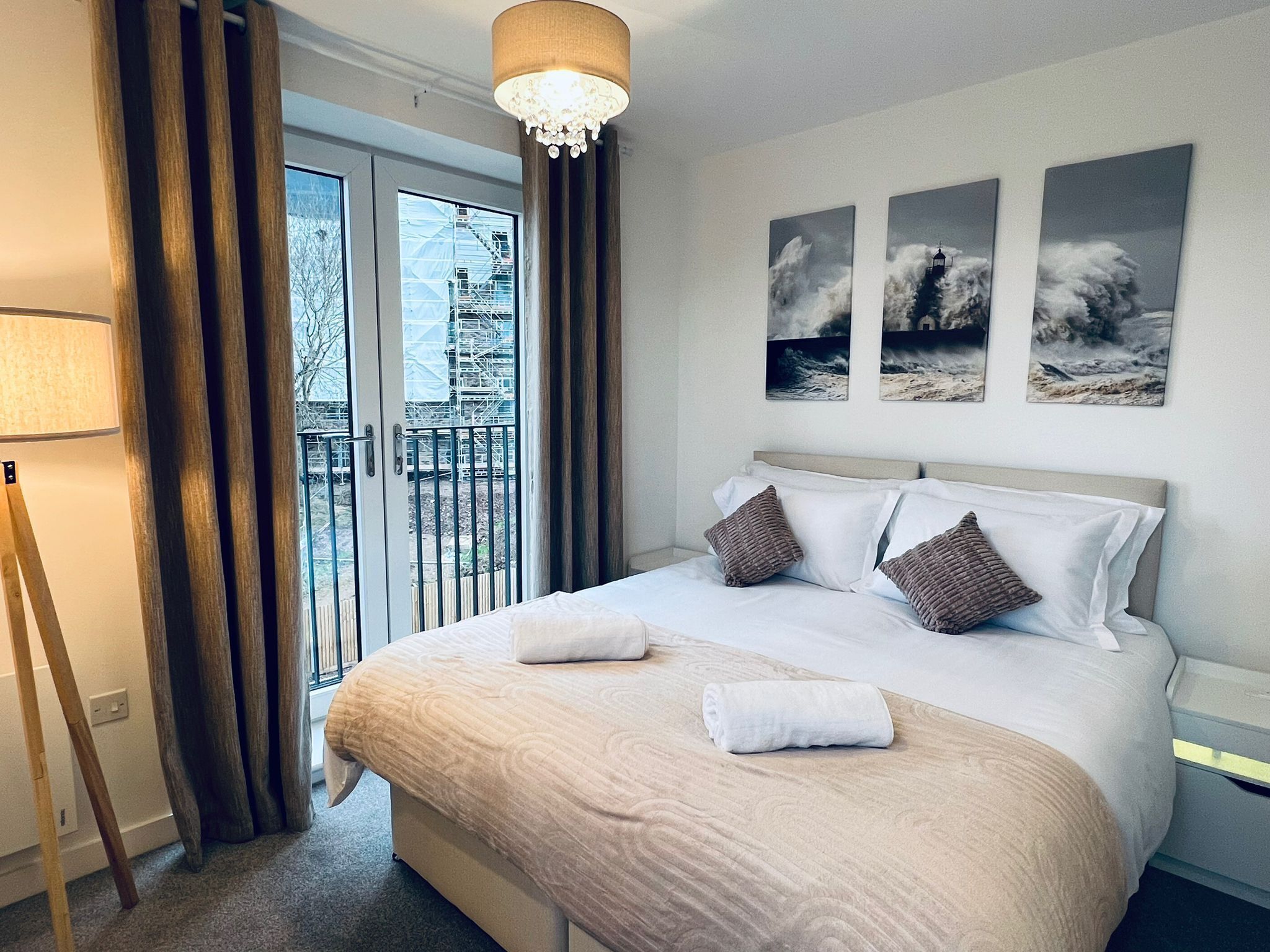 2 bedrooms, desk, iron/ironing board, free WiFi