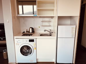 Chambre Luxe avec lits jumeaux | Cuisine privée | Réfrigérateur, micro-ondes