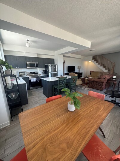 Beautiful Open-Concept Townhome