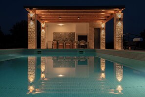 A heated pool - Luxury Villa Serena "007" with heated pool, 5 stars. (Svetvinčenat)