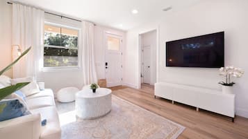 Smart TV, books