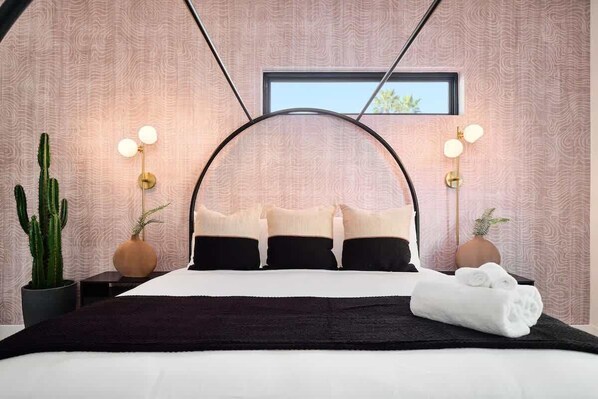 10 bedrooms, iron/ironing board, travel cot, free WiFi