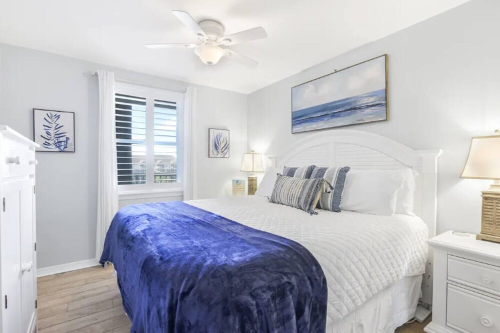 Breezy Does It-Royal Palms 404(Direct Gulf Front) - Gulf Shores | Vrbo
