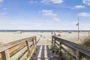 Beach - Breezy Does It-Royal Palms 404(Direct Gulf Front) (Gulf Shores)