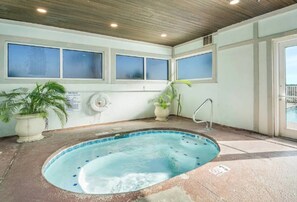 Piscine couverte, piscine chauffée