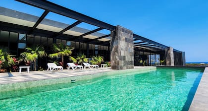 Seascape Tulum Condo, near the beach with a sea-view rooftop and infinity pool