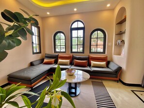 Premium Villa, Garden View | Living area