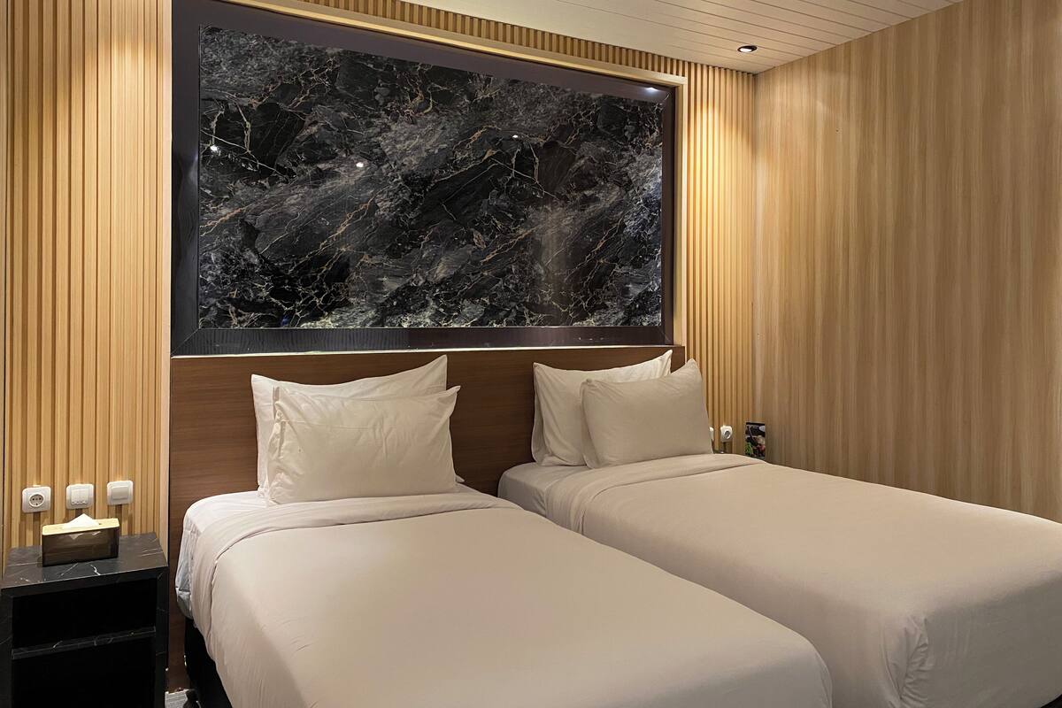 DELUXE TWIN | Literie de qualité supérieure, bureau, Wi-Fi gratuit