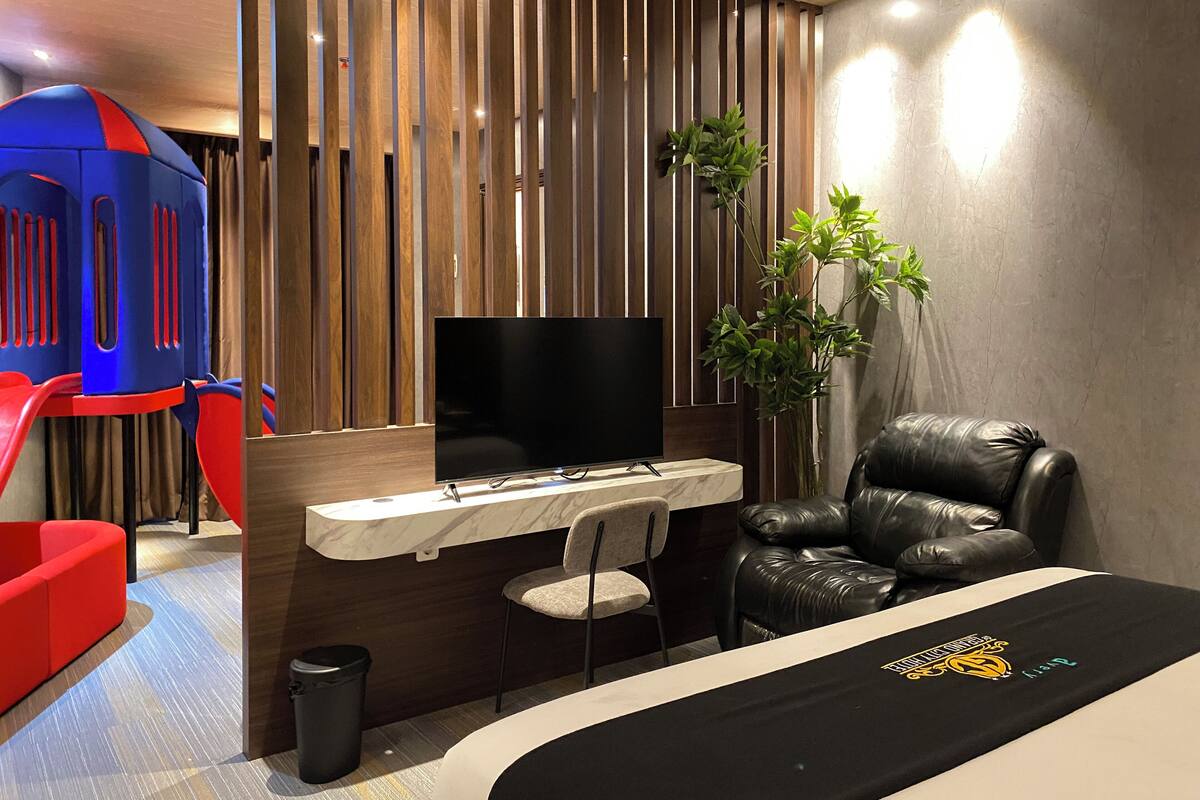 ROYAL FAMILY SUITE | Literie de qualité supérieure, bureau, Wi-Fi gratuit