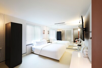 HOTEL RUGO