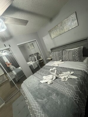 3 habitaciones, tabla de planchar con plancha y wifi gratis 