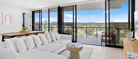 Apartment, 2 Bedrooms | Living area