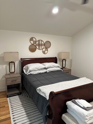 1 bedroom, iron/ironing board, WiFi, bed sheets - Cozy 1-bedroom apartment in East Nashville (Nashville)