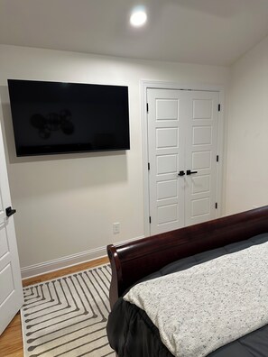 1 habitación, tabla de planchar con plancha, wifi y ropa de cama 
