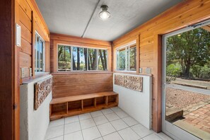 Interior - Escape to The Mountains! *Amazing Views* (Prescott)