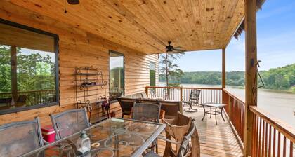 Modern Lakefront Family Cabin with Breathtaking Views on Lake Tuscaloosa