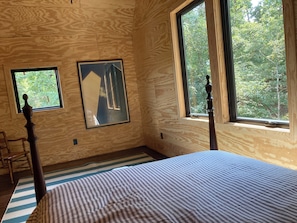 3 habitaciones, cuna de viaje, wifi gratis y ropa de cama