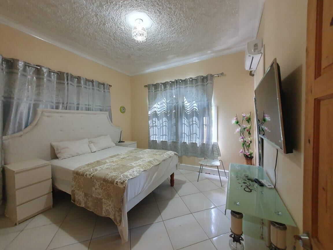 7 Schlafzimmer, Bügeleisen/Bügelbrett, WLAN, Bettwäsche